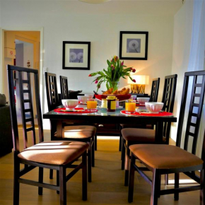 In Sarlat Luxury Rentals Medieval Center - Sarlat Family - app central 6 p - climatisation - garage